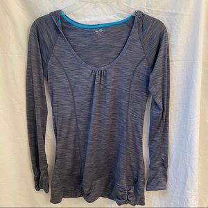 Champion - FREE SHIPPING! Hooded top